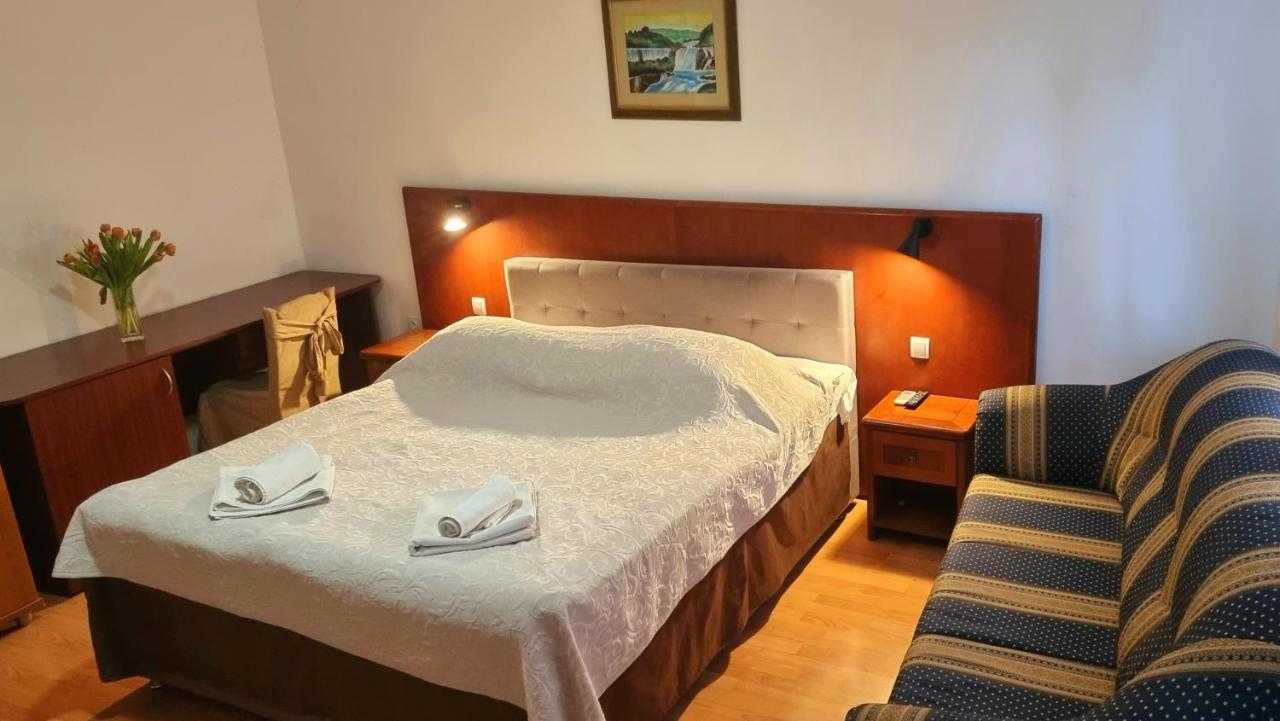 Visovac Rooms And Breakfast Skradin Eksteriør bilde